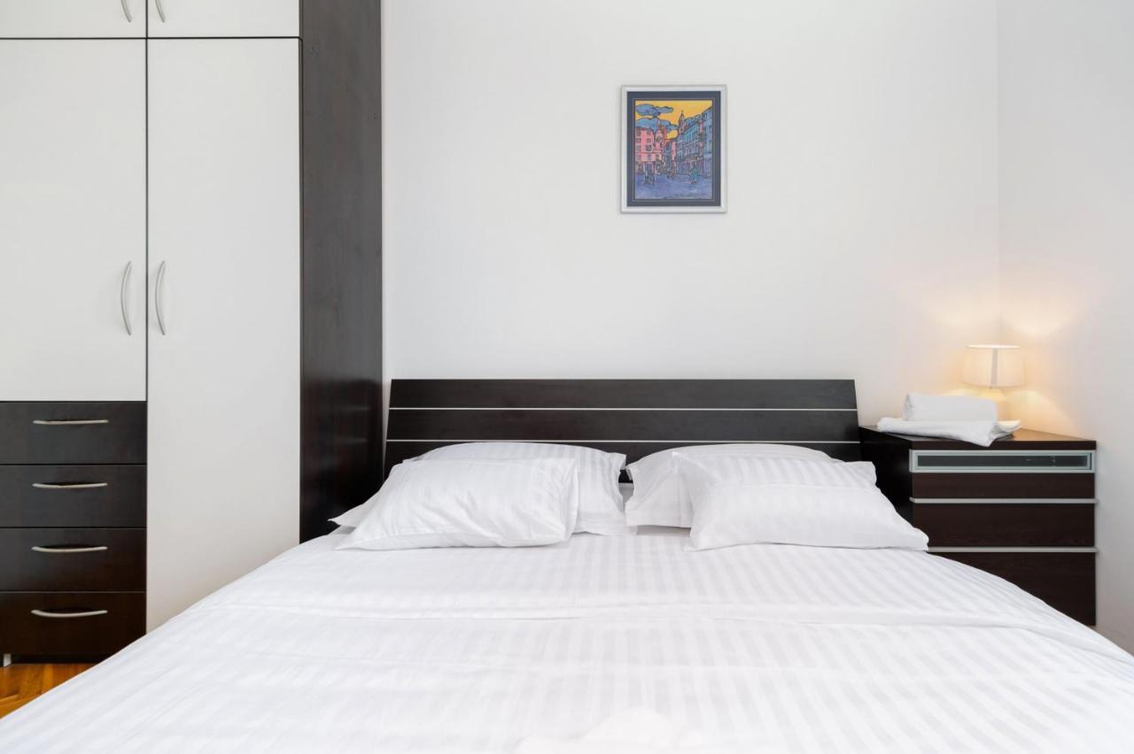 Vibe & Free Garage Apartament *