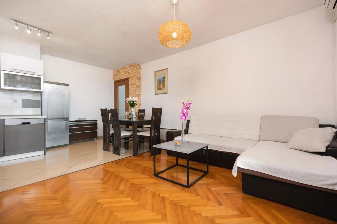 Apartament Vibe & Free Garage *