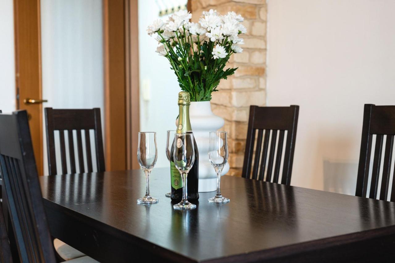 Vibe & Free Garage Apartament *